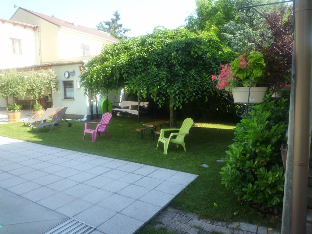 Gartenpension Prosl Wenen Buitenkant foto