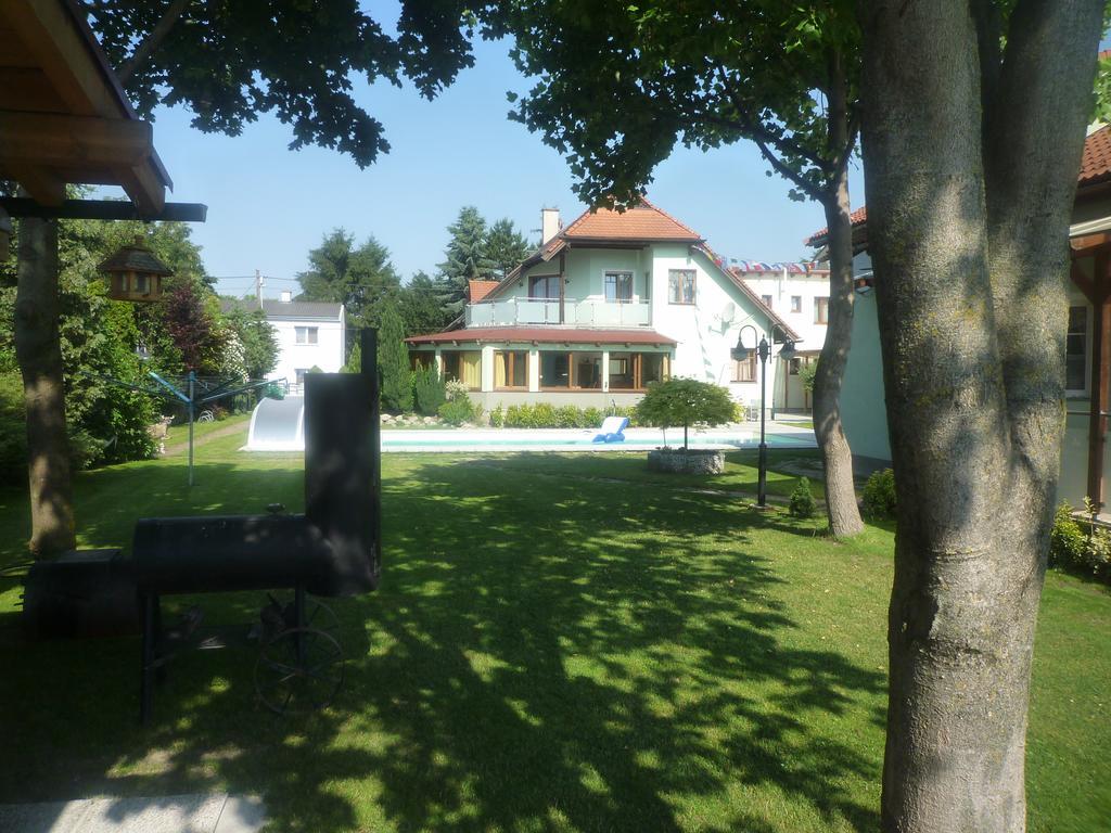 Gartenpension Prosl Wenen Buitenkant foto